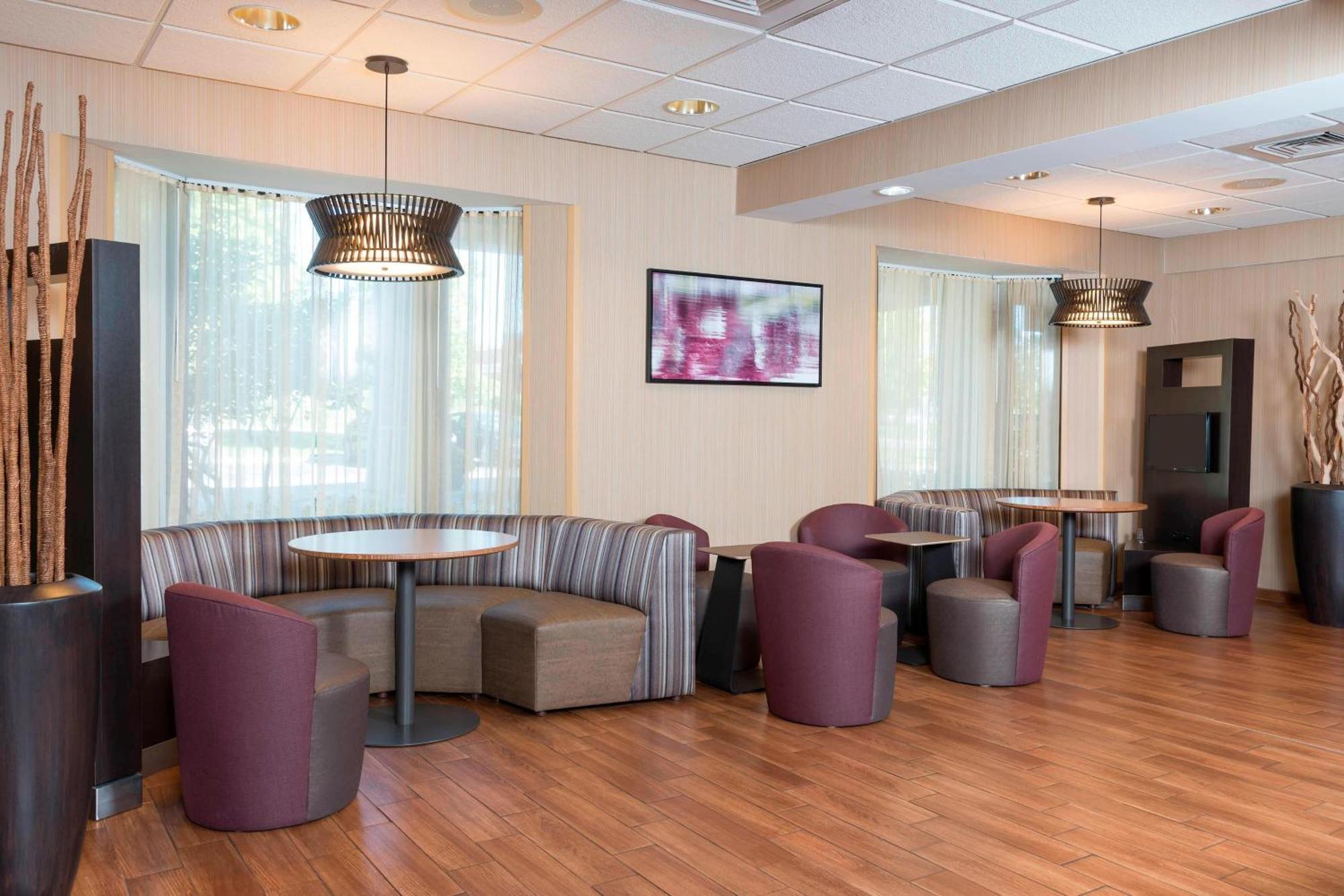 Courtyard By Marriott Traverse City Exterior foto